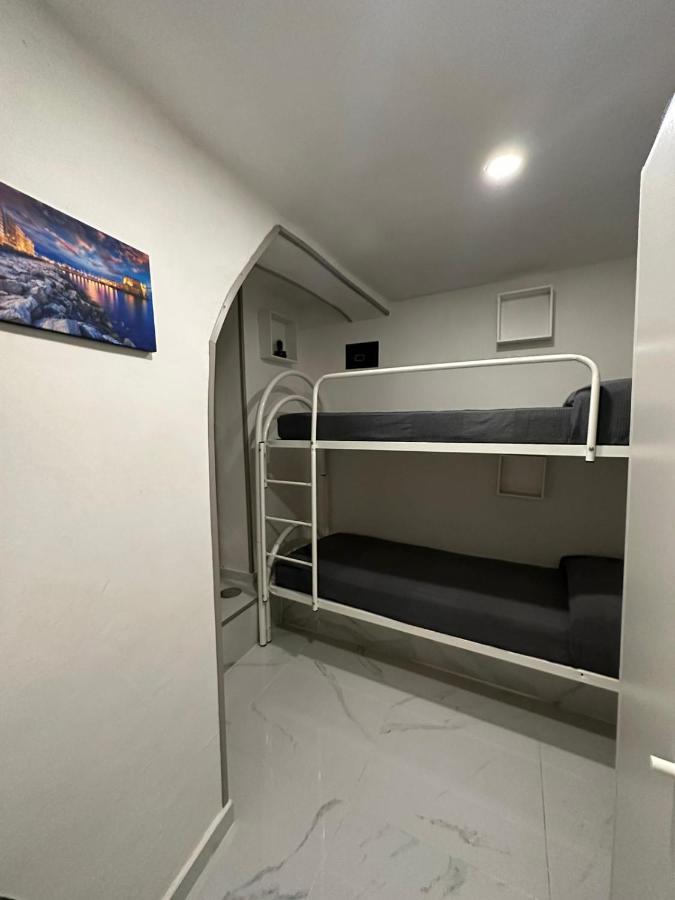 La Casa Del Turista * Nápoles